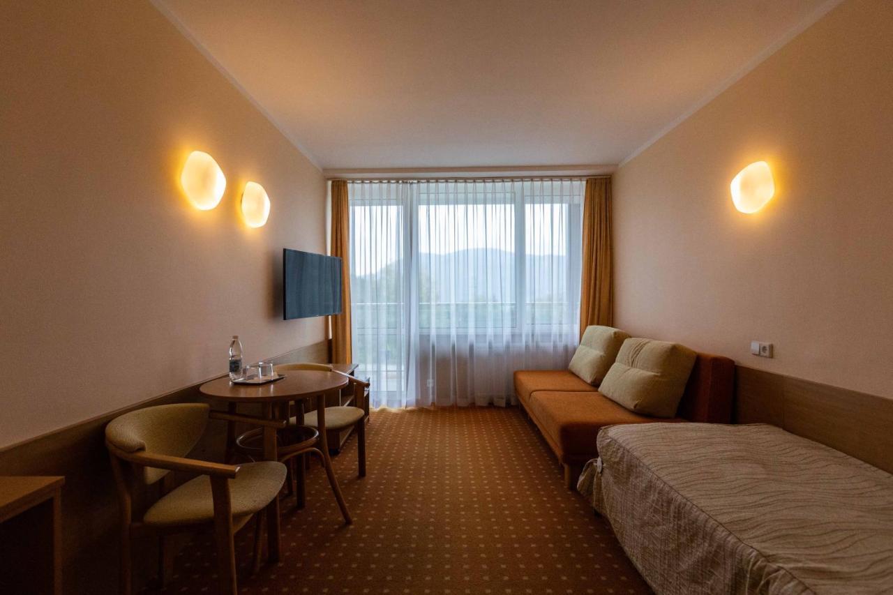 Hotel Perla Poludnia Рытро Экстерьер фото