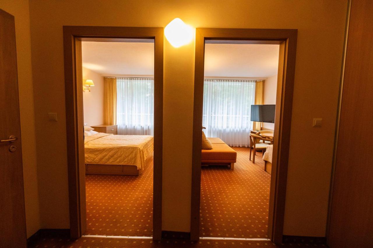 Hotel Perla Poludnia Рытро Экстерьер фото